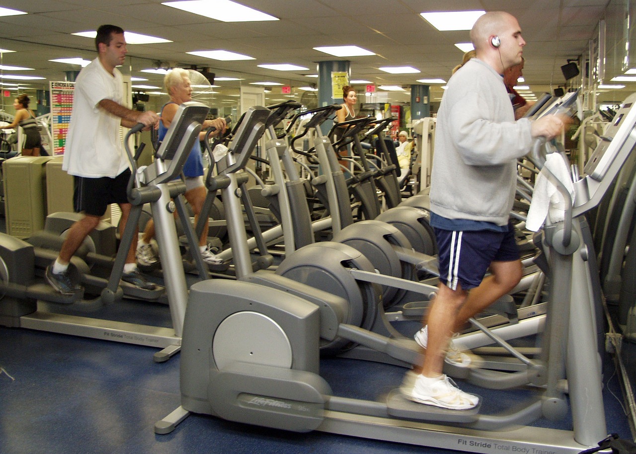 Wyzwanie treningu w stylu CrossFit: Opanuj intensywny trening w 4 tygodnie