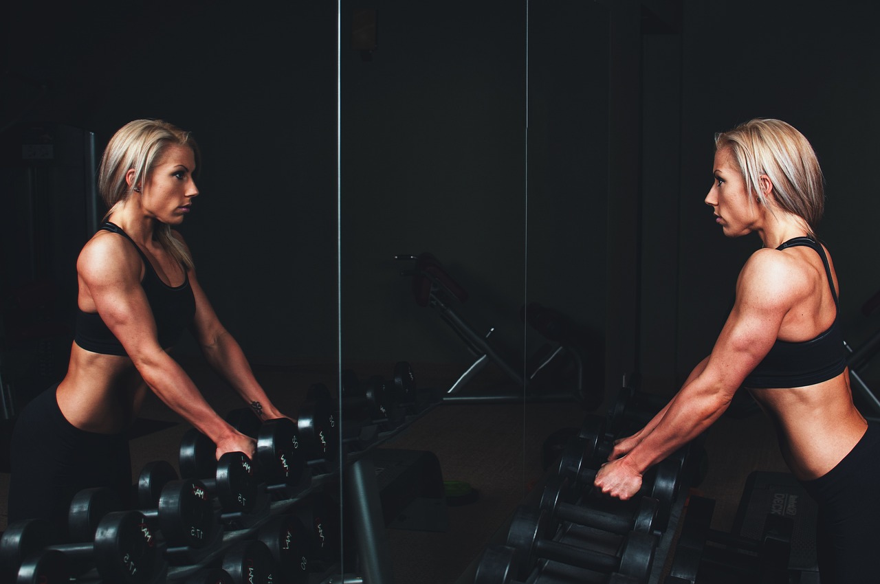 Zestaw ćwiczeń na wzmacnianie mięśni klatki piersiowej: Ćwiczenia na większą siłę i objętość mięśni